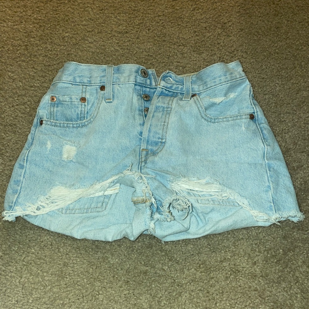Levi’s 591 shorts